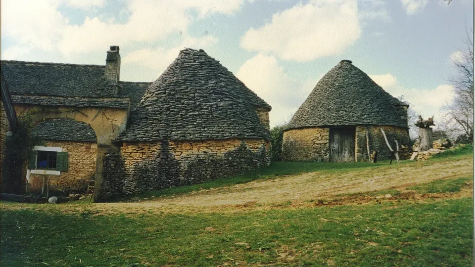 Le corps de ferme restauré, vue d'ensemble